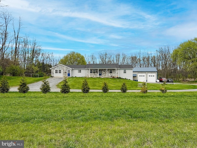 353 Kerrsville Rd, Carlisle, PA 17015 - ranch-style home featuring a garage, driveway, and a front yard