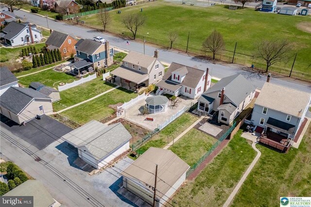 birds eye view of property featuring a residential view