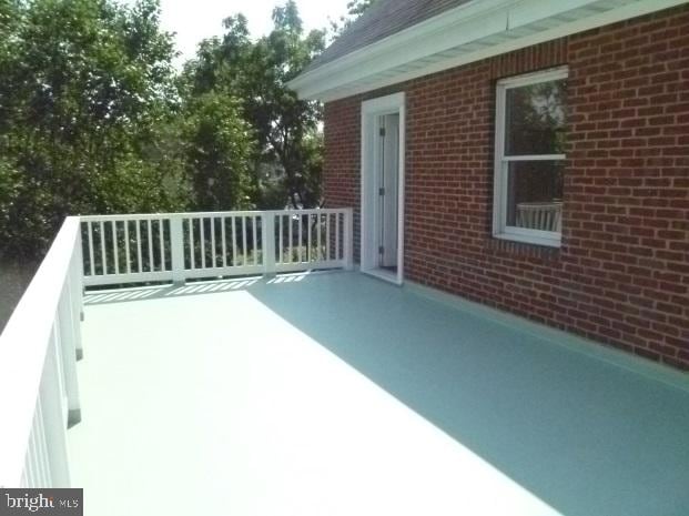 3903 8th St S, Arlington, VA 22204 - view of balcony