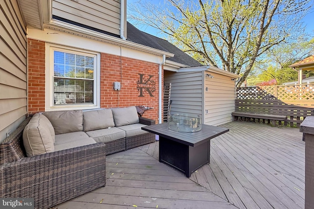 4500 Hadrian Ct, Alexandria, VA 22310 - deck featuring outdoor lounge area