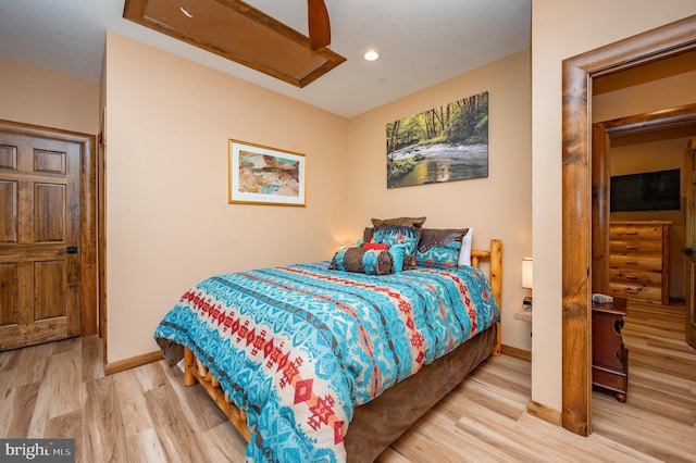 17 Green Jacket Ct, Mc Henry, MD 21541 - bedroom with recessed lighting, wood finished floors, and baseboards