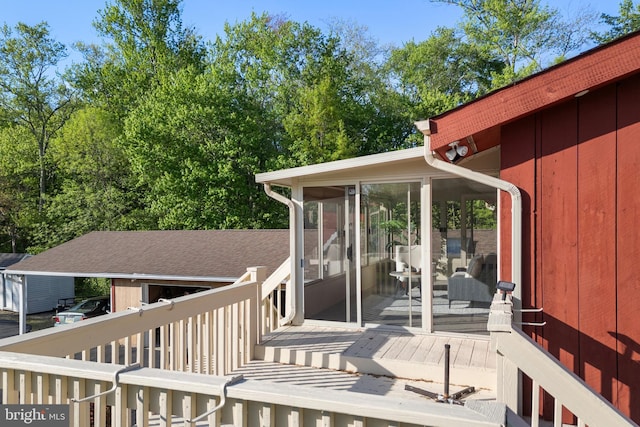 711 Clymer Ave, Sellersville, PA 18960 - deck with a sunroom