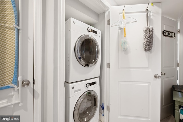 728 Farragut St NW, Washington, DC 20011 - clothes washing area featuring stacked washer / drying machine