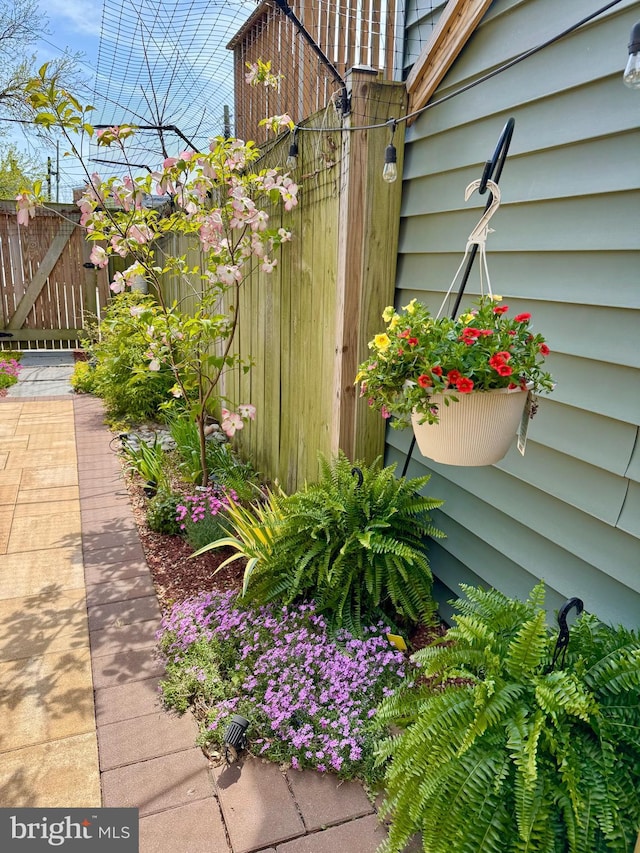 728 Farragut St NW, Washington, DC 20011 - view of yard with fence
