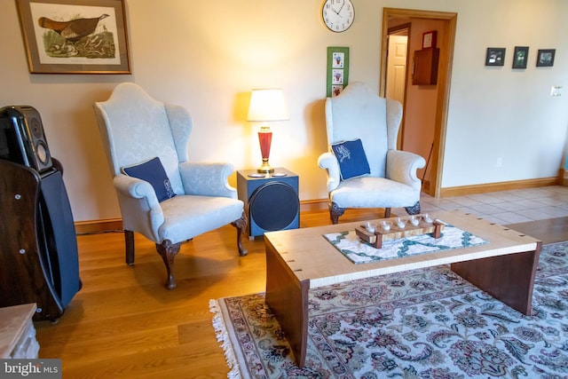 20 Eagle Ct, Gilbertsville, PA 19525 - sitting room with wood finished floors and baseboards