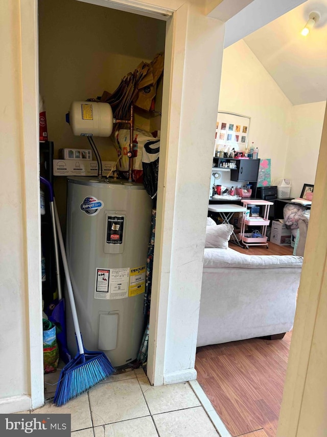 3322 Windermere Dr, Bushkill, PA 18324 - utility room with electric water heater