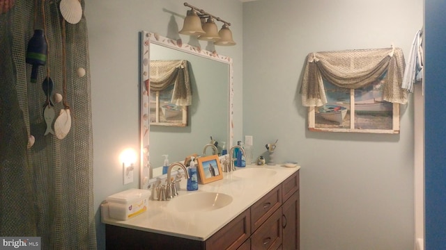 6 Happy Hoof Ln, Ronks, PA 17572 - full bath featuring a sink and double vanity