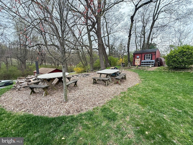 6 Happy Hoof Ln, Ronks, PA 17572 - view of yard featuring an outdoor structure and a storage unit