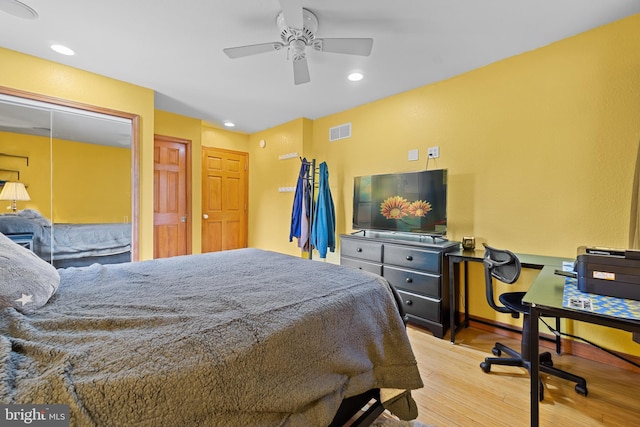 30602 Sandy Landing Rd, Dagsboro, DE 19939 - bedroom featuring visible vents, recessed lighting, ceiling fan, and wood finished floors