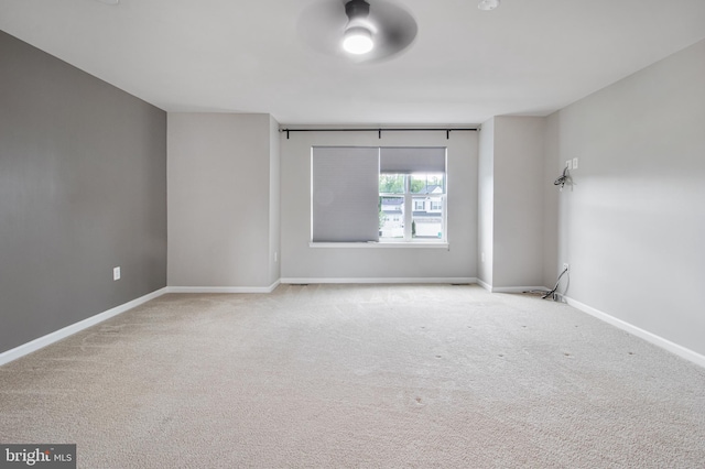 15916 Aerial View Rd, Woodbridge, VA 22193 - empty room with carpet and baseboards