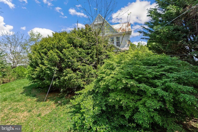 view of side of property
