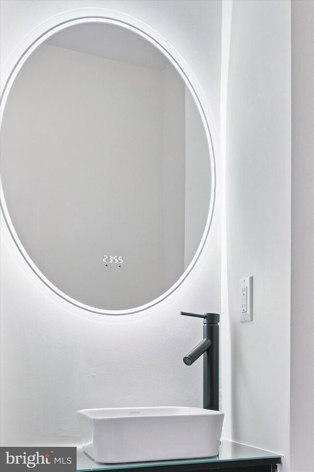 2931 W Susquehanna Ave, Philadelphia, PA 19121 - details with a sink
