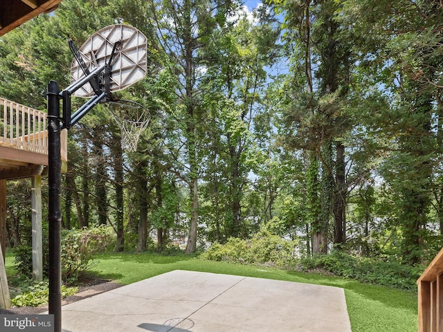 2828 Quarry Heights Way, Baltimore, MD 21209 - view of sport court featuring a lawn