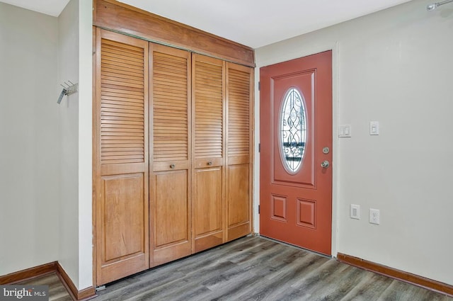 1603 Melby Ct, Baltimore, MD 21234 - foyer entrance featuring baseboards and wood finished floors