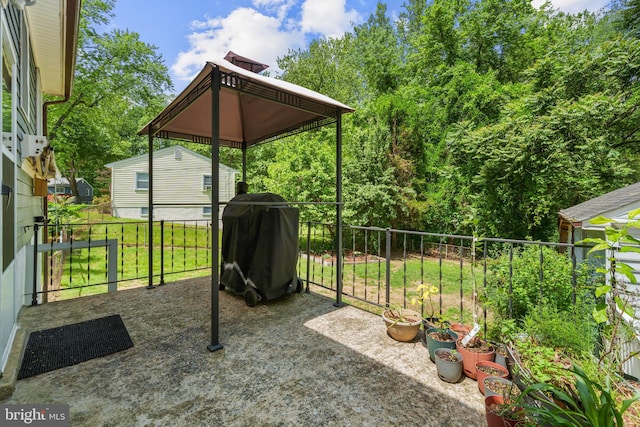 1826 Hylton Ave, Woodbridge, VA 22191 - view of patio featuring grilling area