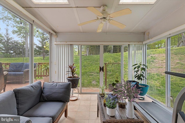 3565 Hummock Pl, Woodbridge, VA 22192 - sunroom featuring a ceiling fan