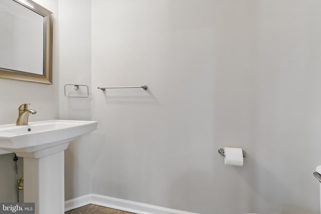 13014 Prairie Knoll Ct, Germantown, MD 20874 - bathroom with baseboards