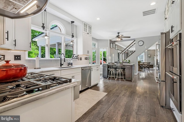 2840 Dunleigh Dr, Dunkirk, MD 20754 - kitchen with a sink, a healthy amount of sunlight, stainless steel appliances, and visible vents