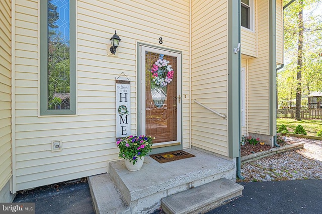 8 Candytuft Ln, Ocean Pines, MD 21811 - property entrance with fence
