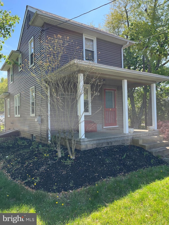 view of front facade with a porch