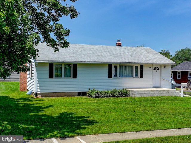 724 Webb St, Aberdeen, MD 21001 - single story home featuring a front yard, a chimney, and covered porch