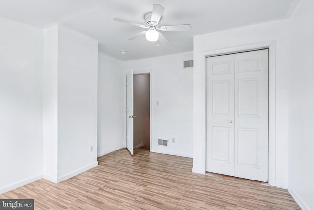 511 9th St, New Castle, DE 19720 - unfurnished bedroom featuring baseboards, light wood-style flooring, and visible vents