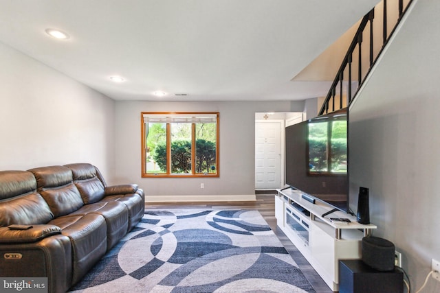 128 Granite Hill Ct, Langhorne, PA 19047 - living room featuring recessed lighting, baseboards, and wood finished floors