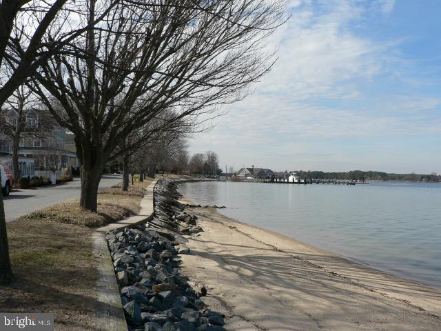 213 S Morris St, Oxford, MD 21654 - water view