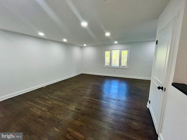 4658 Winterberry Ln, Oxon Hill, MD 20745 - unfurnished room featuring dark wood-style flooring, recessed lighting, and baseboards