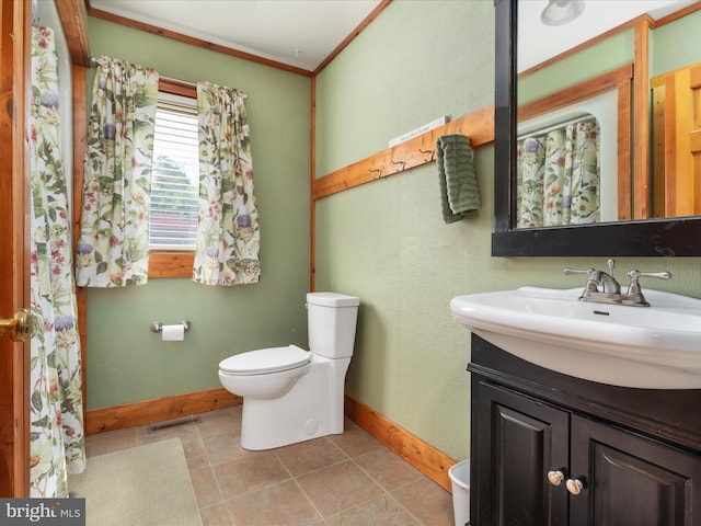 189 Oak Haven Ln, New Market, VA 22844 - full bathroom featuring toilet, visible vents, vanity, and baseboards