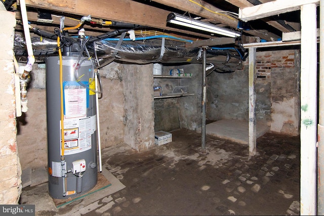 330 E Broadway, Salem, NJ 08079 - unfinished basement featuring water heater