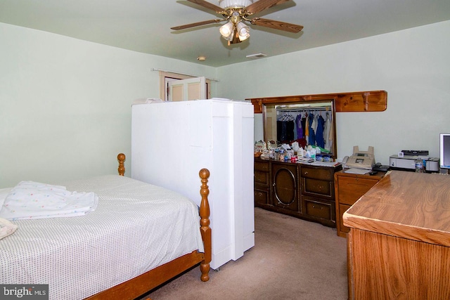 330 E Broadway, Salem, NJ 08079 - bedroom featuring visible vents, ceiling fan, and light carpet