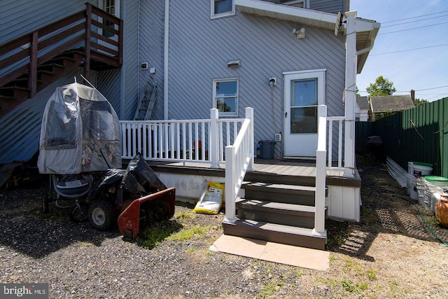330 E Broadway, Salem, NJ 08079 - rear view of property featuring fence