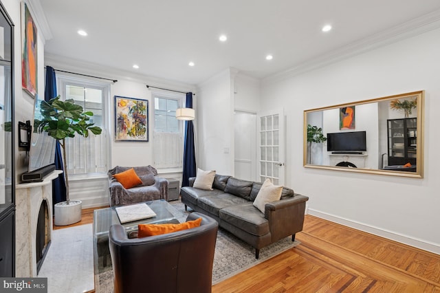 421 N 20th St, Philadelphia, PA 19130 - living area featuring crown molding, baseboards, recessed lighting, and wood finished floors