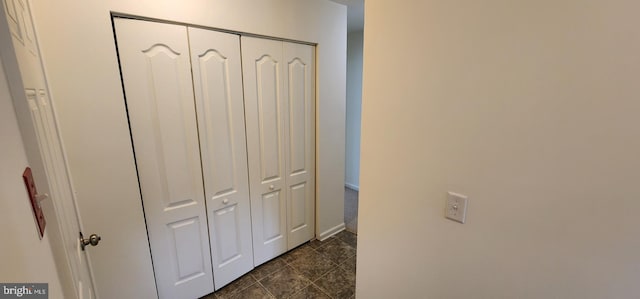 335 Paradee Dr, Dover, DE 19904 - hallway featuring baseboards