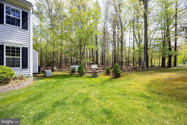 350 Rotterham Dr, Hedgesville, WV 25427 - view of yard