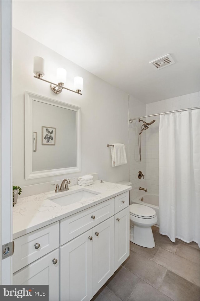 4 Brian Daniel Ct, Reisterstown, MD 21136 - bathroom featuring vanity and shower / tub combo with curtain