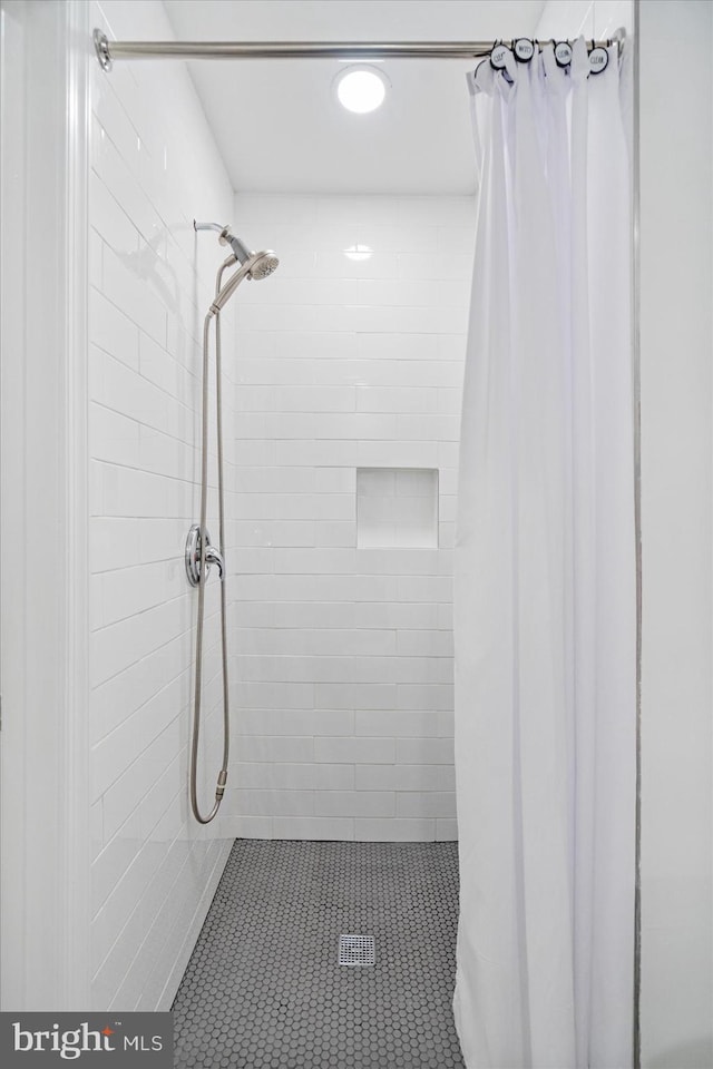 4 Brian Daniel Ct, Reisterstown, MD 21136 - full bathroom with tiled shower, recessed lighting, and tile patterned floors