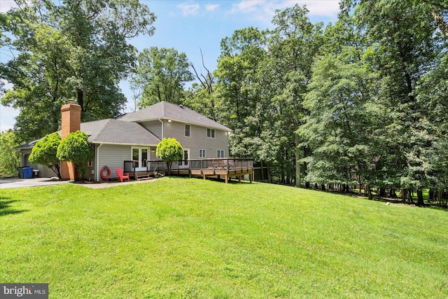 4 Brian Daniel Ct, Reisterstown, MD 21136 - view of green lawn featuring a deck