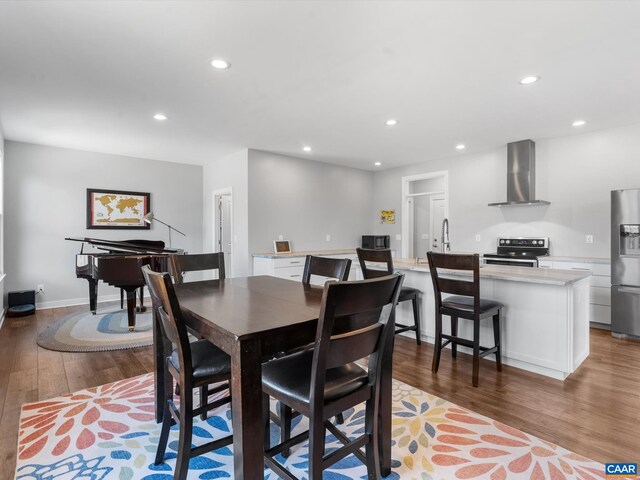 3185 Polecat Creek Ln, Scottsville, VA 24590 - dining area with light wood-style flooring, baseboards, and recessed lighting