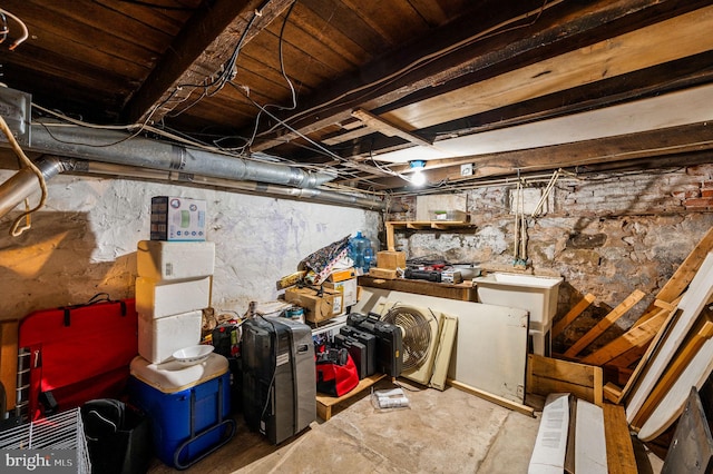 view of unfinished basement