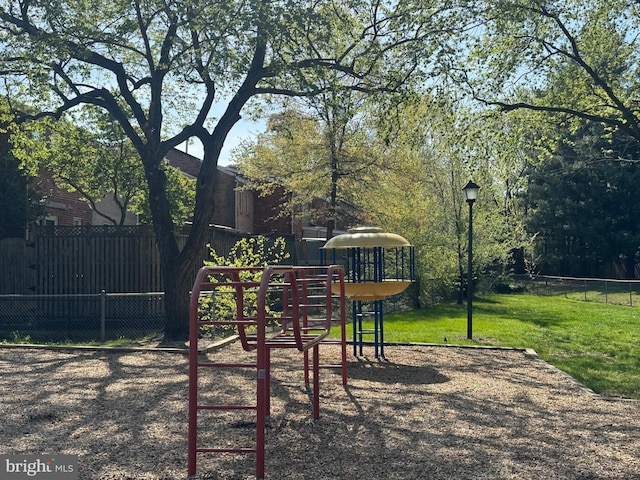 6558 Gildar St, Alexandria, VA 22310 - view of community playground