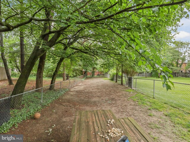 6558 Gildar St, Alexandria, VA 22310 - view of community
