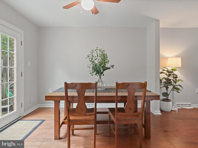 6558 Gildar St, Alexandria, VA 22310 - dining space with ceiling fan, light wood finished floors, and baseboards