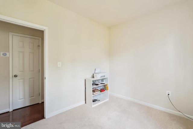 17365 Tedler Cir, Round Hill, VA 20141 - carpeted spare room featuring baseboards