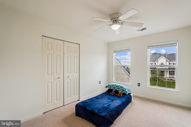 17365 Tedler Cir, Round Hill, VA 20141 - living area featuring carpet, baseboards, and ceiling fan