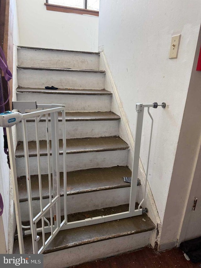 3301 Windermere Dr, Bushkill, PA 18324 - stairway with wood finished floors