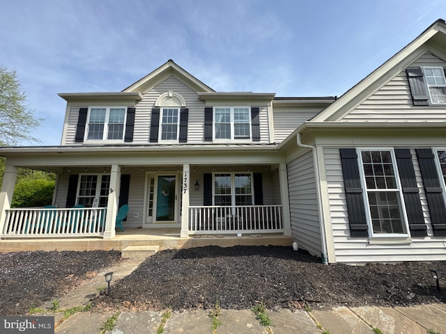 view of front of house featuring a porch