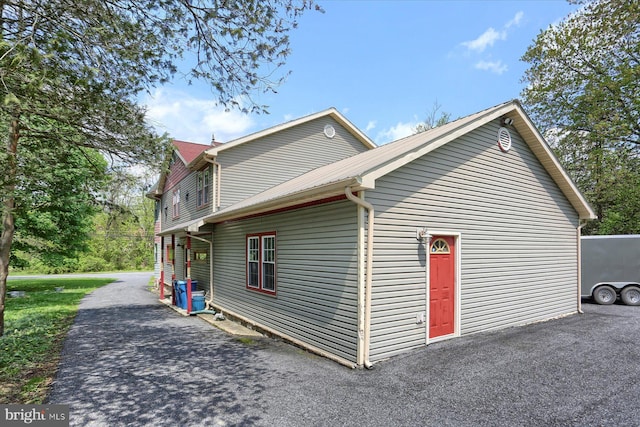 7395 Jonestown Rd, Harrisburg, PA 17112 - view of side of property