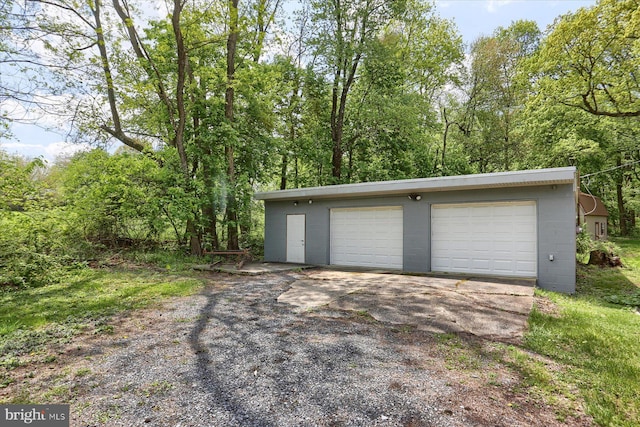 7395 Jonestown Rd, Harrisburg, PA 17112 - view of detached garage